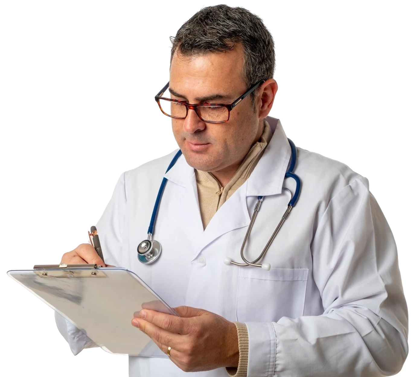 Médico revisando la historia clínica de un paciente